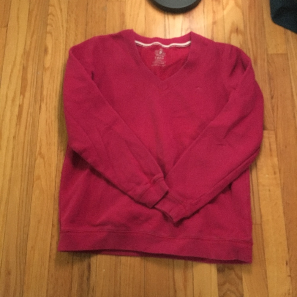 Thick and comfy pink V-neck Izod sweatshirt S